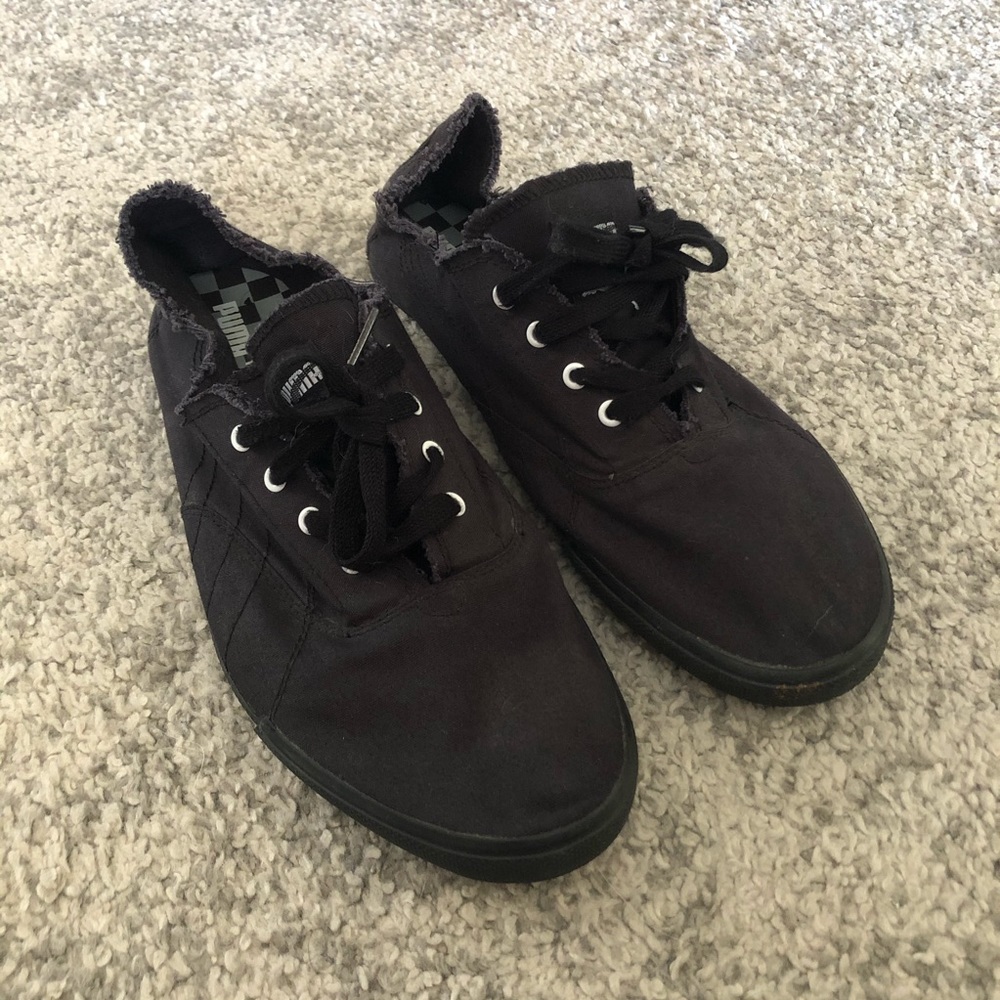 Black Canvas Puma Casual Lace Up Sneakers